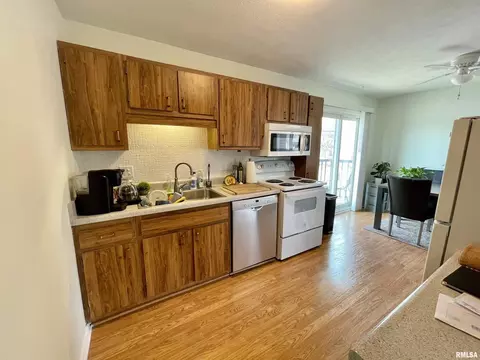 1816 53rd St, Moline, IL 61265 photo 6