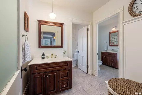 607 N Orange St, Morrison, IL 61270 photo 27