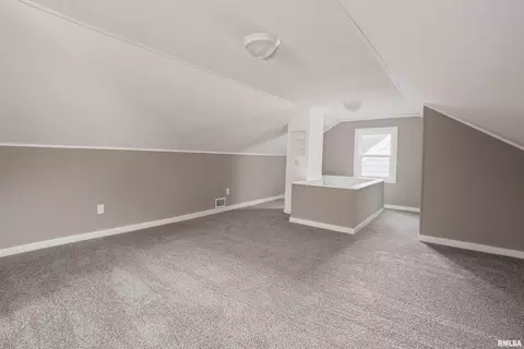 2128 3rd St, Moline, IL 61265 photo 18