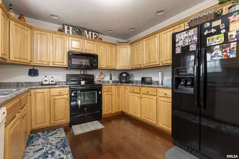 1616 Dolan Ln, Herrin, IL 62948 photo 9