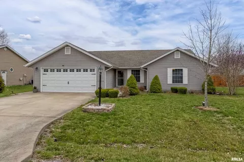 1616 Dolan Ln, Herrin, IL 62948 photo 1
