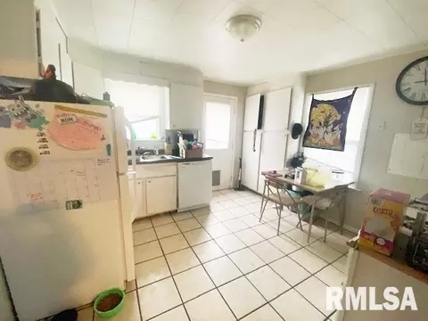 2316 45th St, Moline, IL 61265 photo 4