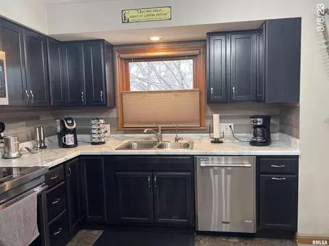320 Oak St, Andover, IL 61233 photo 7