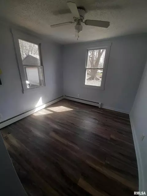 304 E Alexander St, Energy, IL 62933 photo 15
