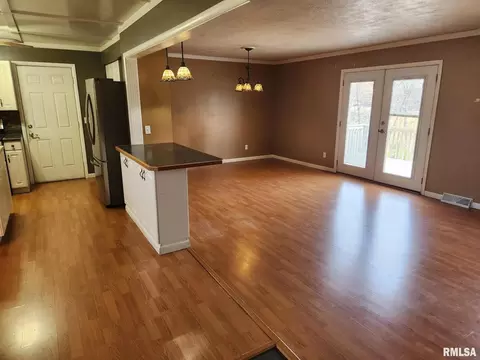 3442 50th St, Moline, IL 61265 photo 3