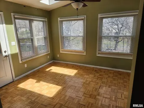 3442 50th St, Moline, IL 61265 photo 10