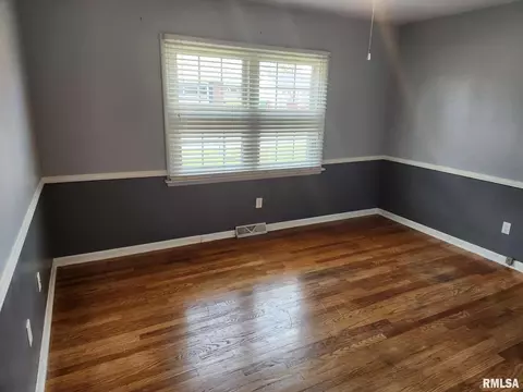 3442 50th St, Moline, IL 61265 photo 7