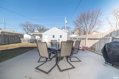 1611 12th Ave, Moline, IL 61265 photo 19