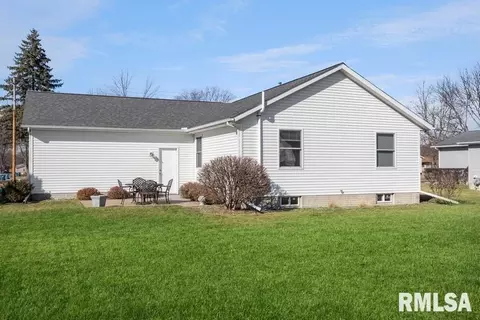 1202 17th Ave, Silvis, IL 61282 photo 2