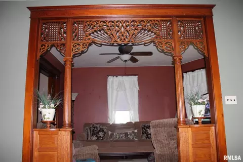 308 E Center St, Cambridge, IL 61238 photo 6
