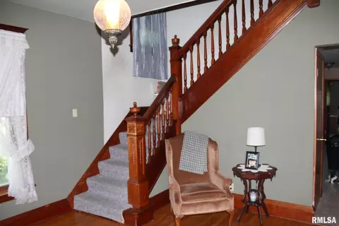 308 E Center St, Cambridge, IL 61238 photo 5