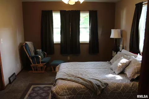 308 E Center St, Cambridge, IL 61238 photo 17