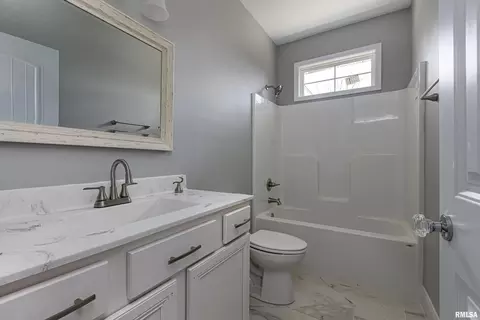 405 E Reeves St, Marion, IL 62959 photo 18