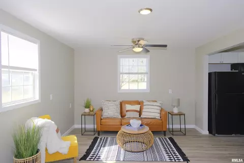 4209 15th St, Moline, IL 61265 photo 3