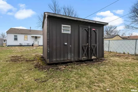 224 5th St E, Milan, IL 61264 photo 14