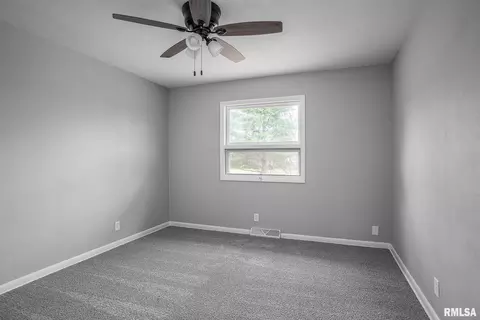 3601 14th Ave, Moline, IL 61265 photo 9