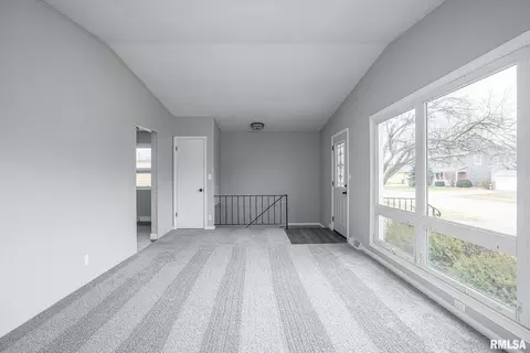 3601 14th Ave, Moline, IL 61265 photo 4