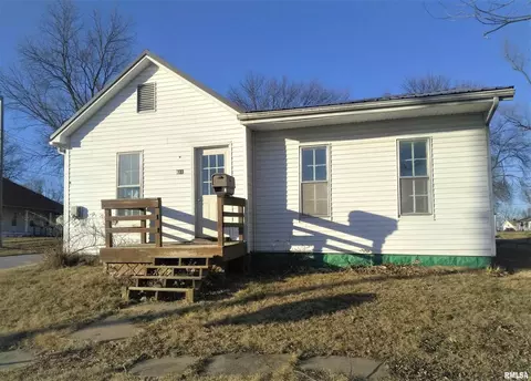 211 Williams St, Barry, IL 62312 photo 2