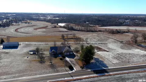 2520 Bayfield Rd, Muscatine, IA 52761