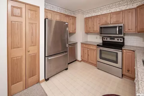 411 10th Ave, Hampton, IL 61256 photo 11