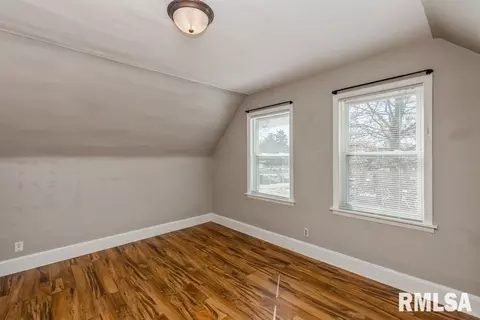 845 32nd Ave, Moline, IL 61265 photo 18
