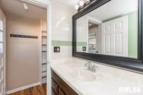 845 32nd Ave, Moline, IL 61265 photo 16