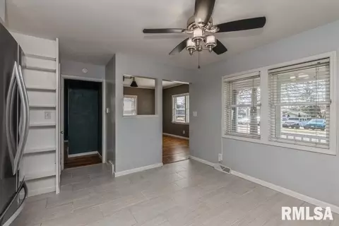 845 32nd Ave, Moline, IL 61265 photo 10