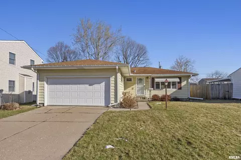 4713 19th Ave, Moline, IL 61265 photo 2