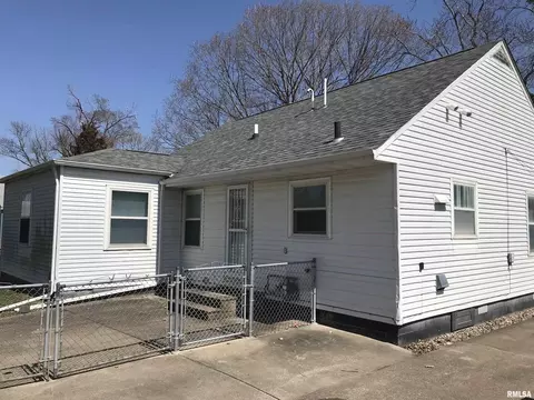 1219 49th St, Moline, IL 61265 photo 3