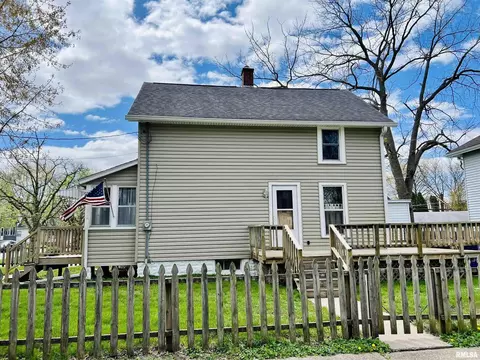 2401 15th St, Moline, IL 61265 photo 3