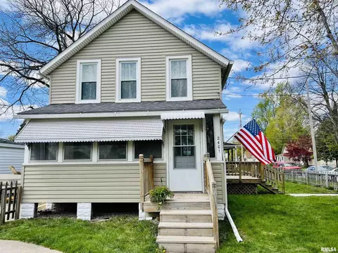 2401 15th St, Moline, IL 61265 photo 2