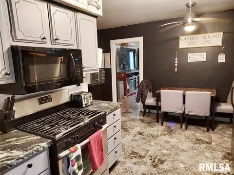 1110 4th Ave, Silvis, IL 61282 photo 10