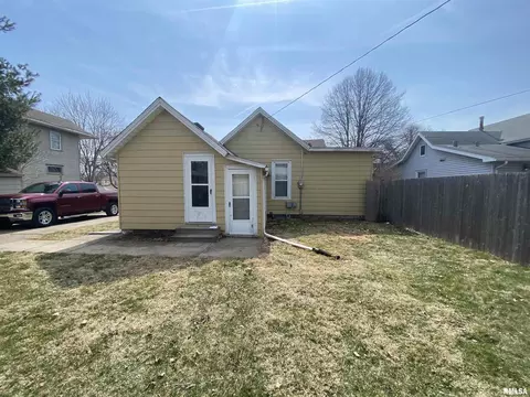 1717 16th Ave, Moline, IL 61265 photo 4