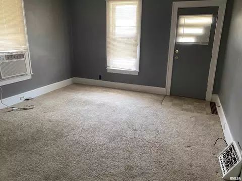 1717 16th Ave, Moline, IL 61265 photo 8