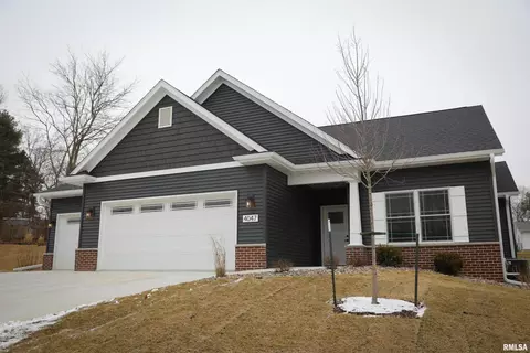 4047 Meadowlark Ct, Bettendorf, IA 52722