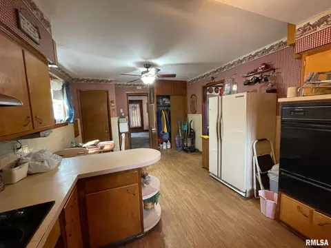 1838 2nd St, Moline, IL 61265 photo 7