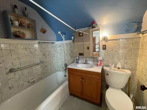 1838 2nd St, Moline, IL 61265 photo 14