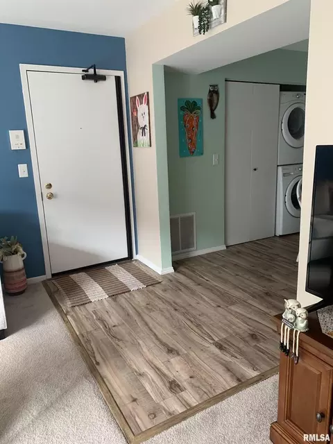 3069 4th St #8, Moline, IL 61265 photo 22