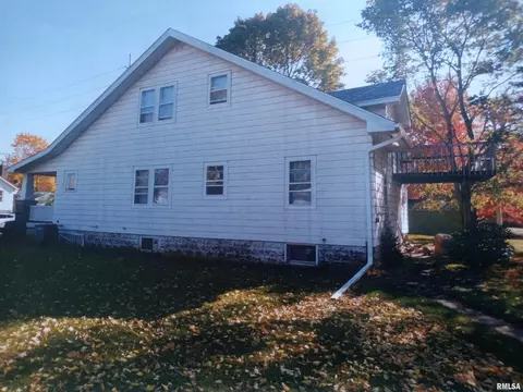 2609 4th St, Moline, IL 61265 photo 2