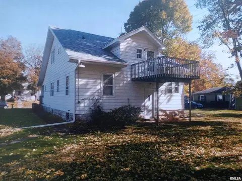 2609 4th St, Moline, IL 61265 photo 3