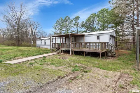 76 New Hill Ext, Murphysboro, IL 62966