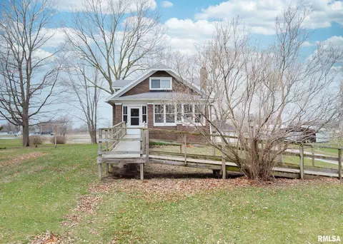 440 Docia St, Hillsdale, IL 61257