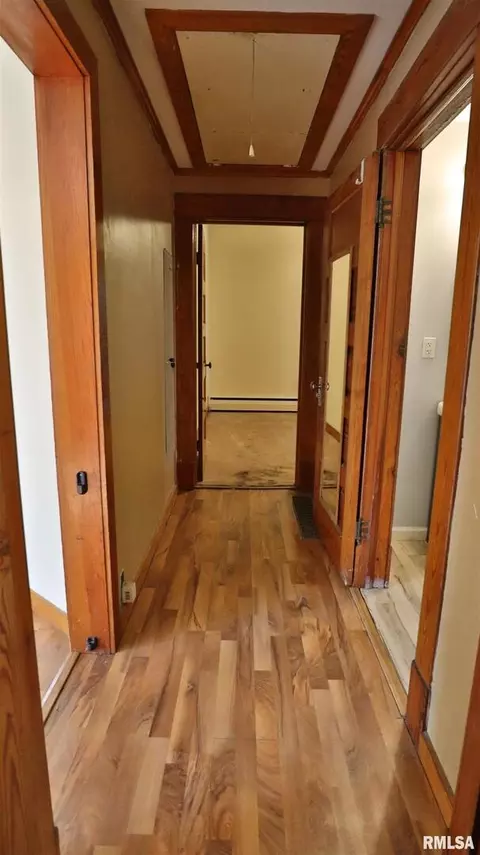 312 W Ray St, Christopher, IL 62822 photo 12