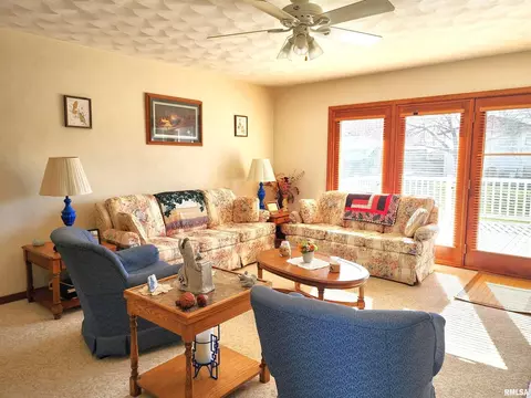 906 13th St, Orion, IL 61273 photo 5