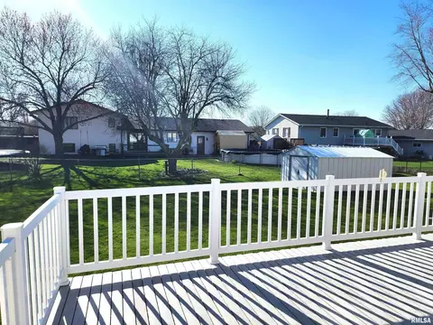 906 13th St, Orion, IL 61273 photo 32