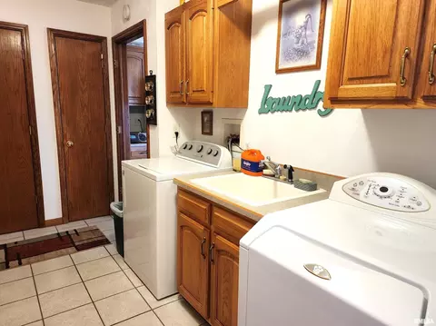 906 13th St, Orion, IL 61273 photo 15