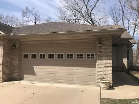 18 Cherry Hill Ct, Hampton, IL 61256 photo 2