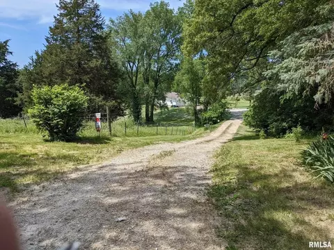 927 Highway 17, Joy, IL 61260 photo 5