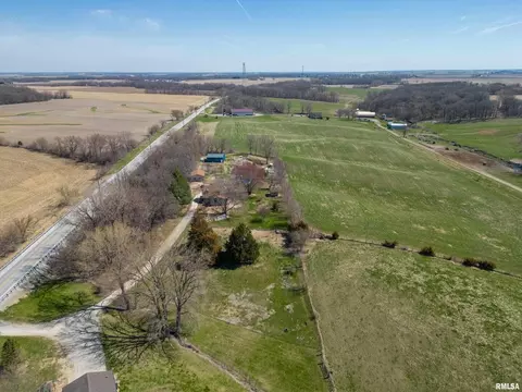 927 Highway 17, Joy, IL 61260 photo 2