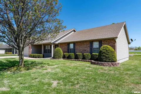 103 Chase Ln, Marion, IL 62959 photo 2